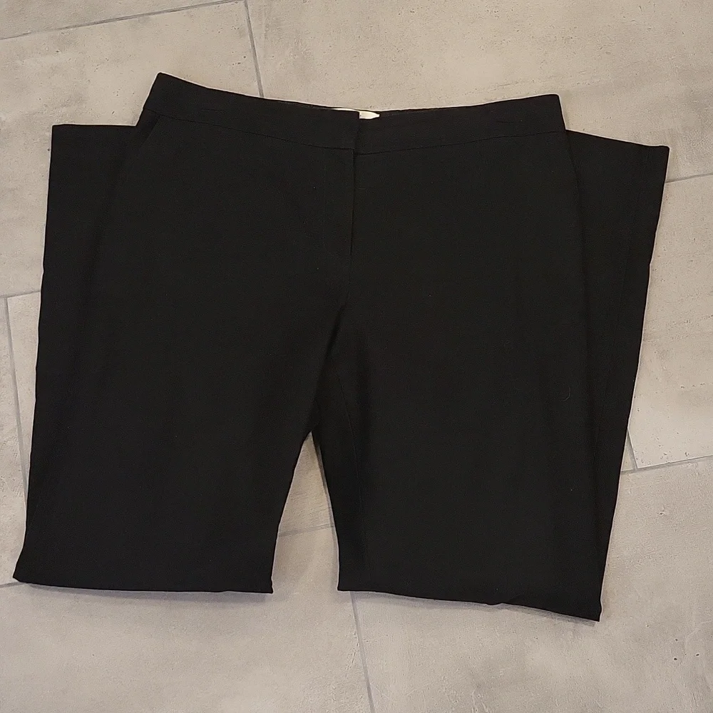A bundle of Liz Claiborne pants - Picture 6 of 6